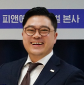 조영일 대표 사진